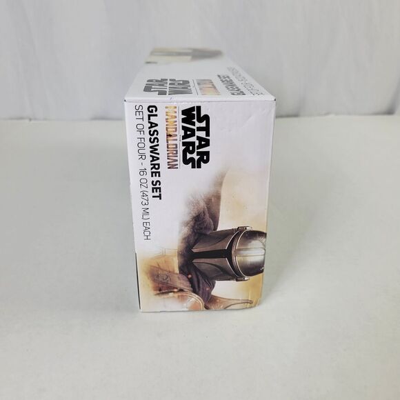 Star Wars The Mandalorian Glassware Set - Picture 2 of 9
